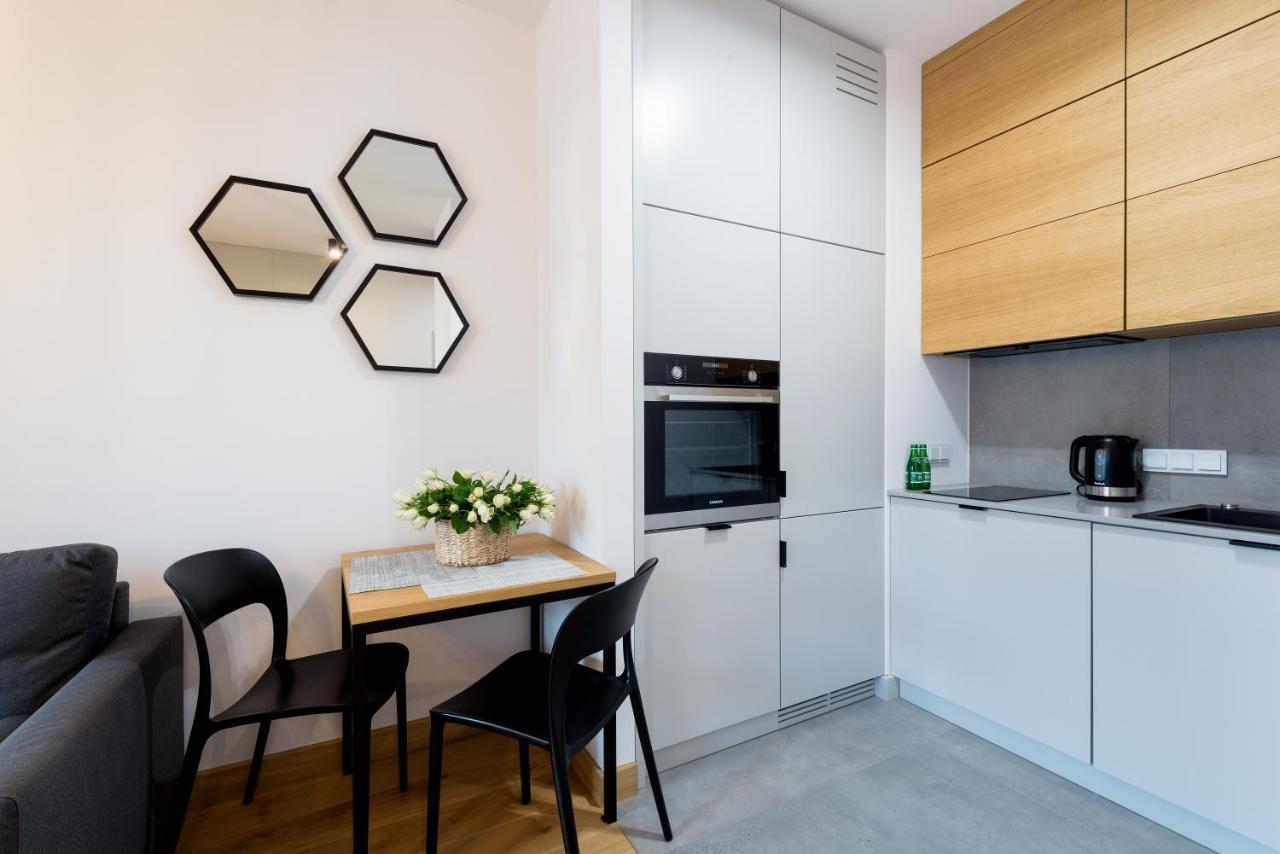 Hotel apartamentowy Kolejowa 3*